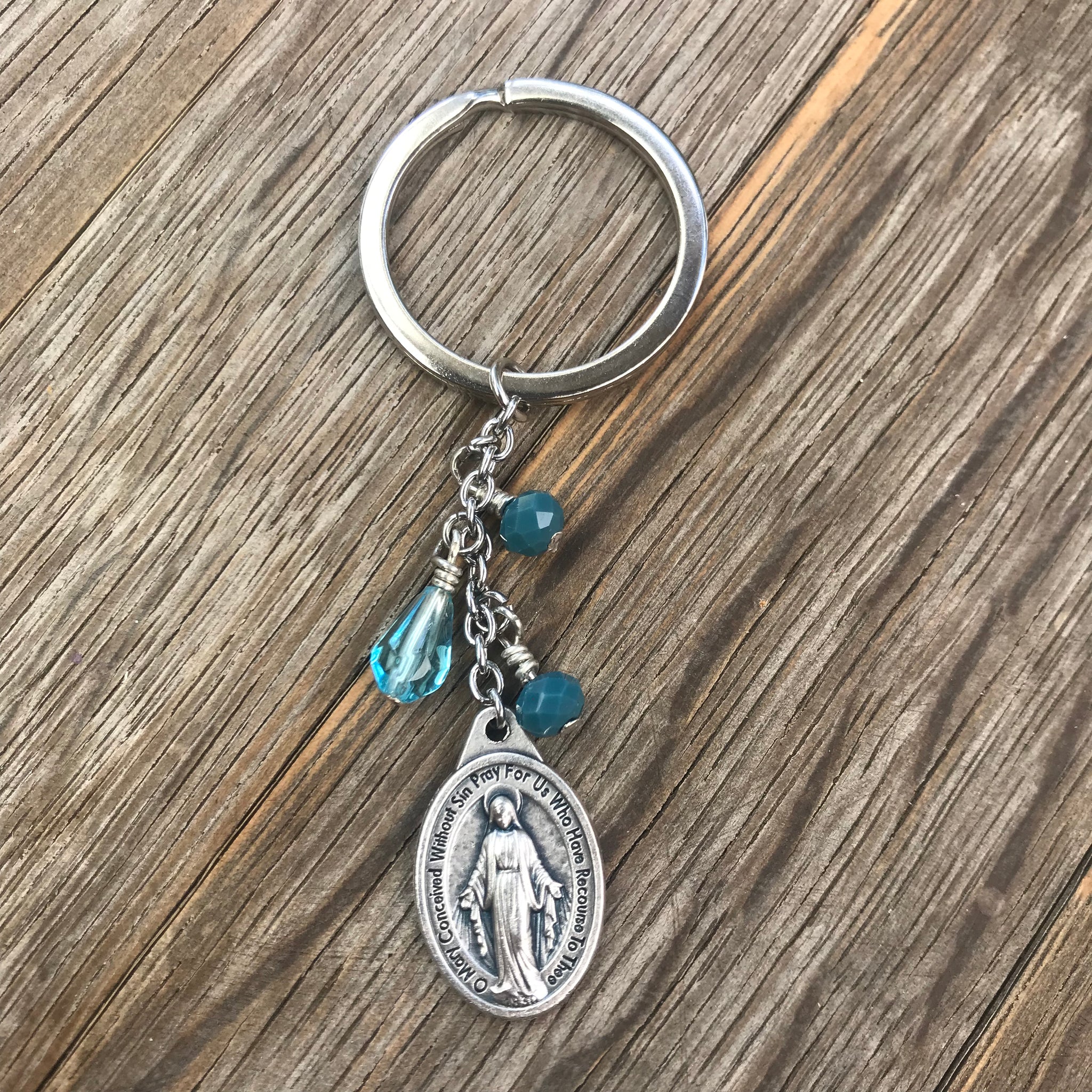 Miraculous Medal keyring - turquoise